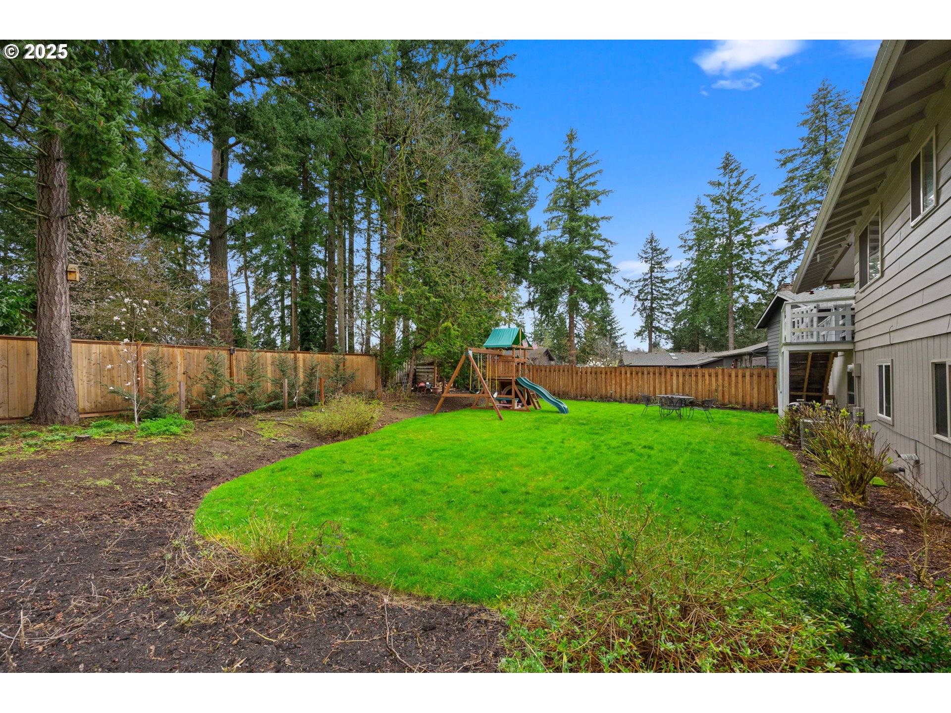 Gladstone, Oregon 97027, United States, 5 Bedrooms Bedrooms, ,3 BathroomsBathrooms,Residential,Active,97293