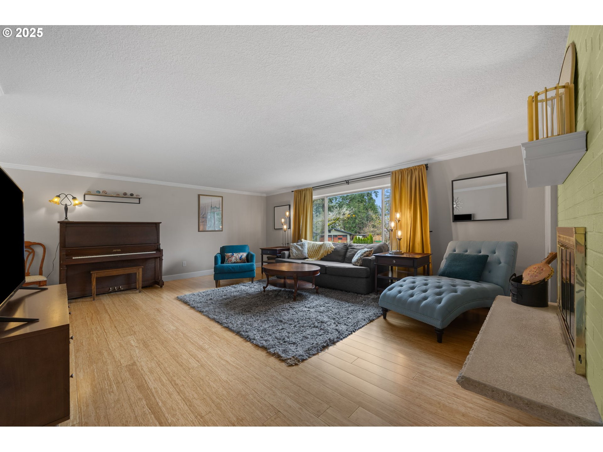 Gladstone, Oregon 97027, United States, 5 Bedrooms Bedrooms, ,3 BathroomsBathrooms,Residential,Active,97293