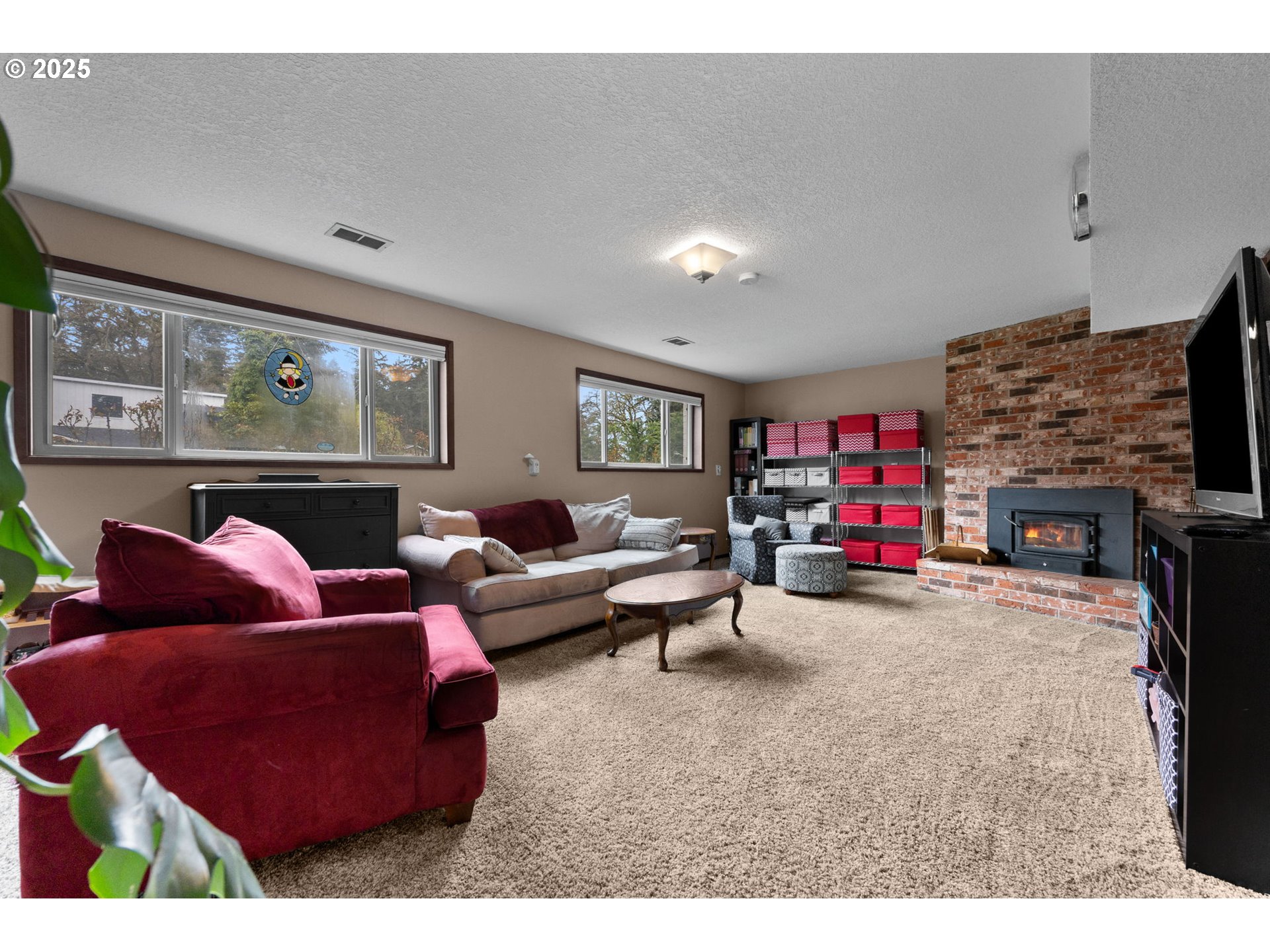 Gladstone, Oregon 97027, United States, 5 Bedrooms Bedrooms, ,3 BathroomsBathrooms,Residential,Active,97293