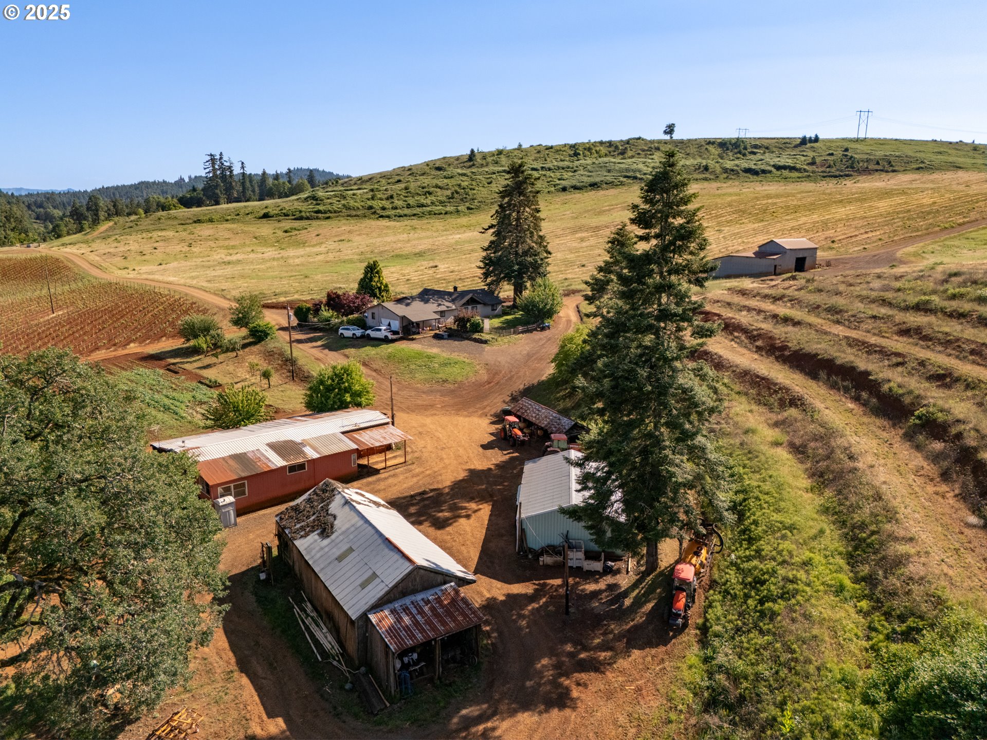 1066 RED HILL RD