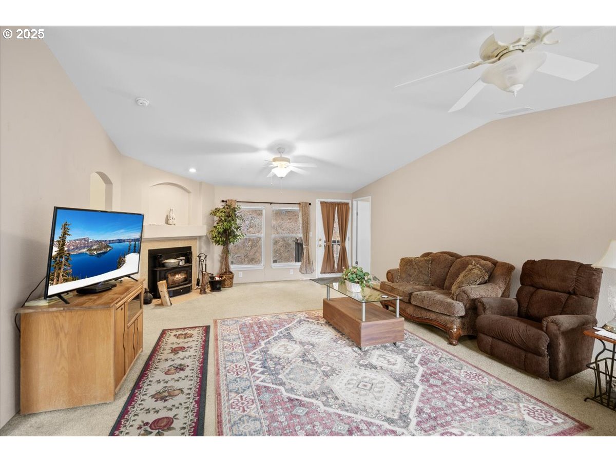 2358 UPPER COW CREEK RD