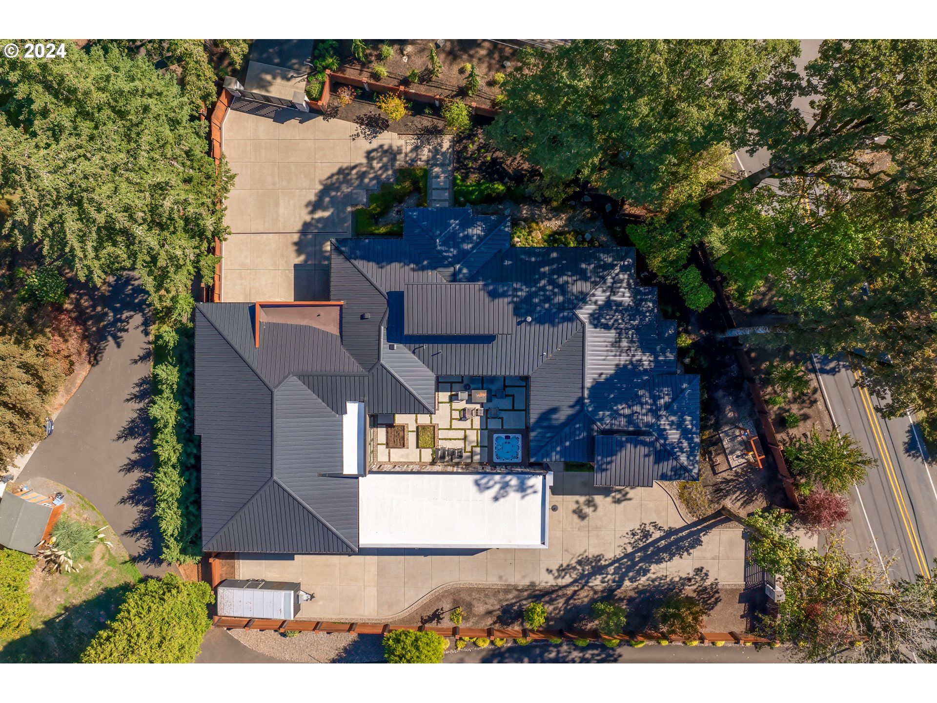 5185 CARMAN DR