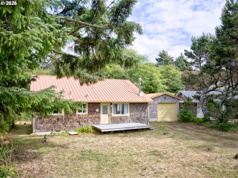 8845 Central Ct, Rockaway Beach, OR 97136 - #: 380147303