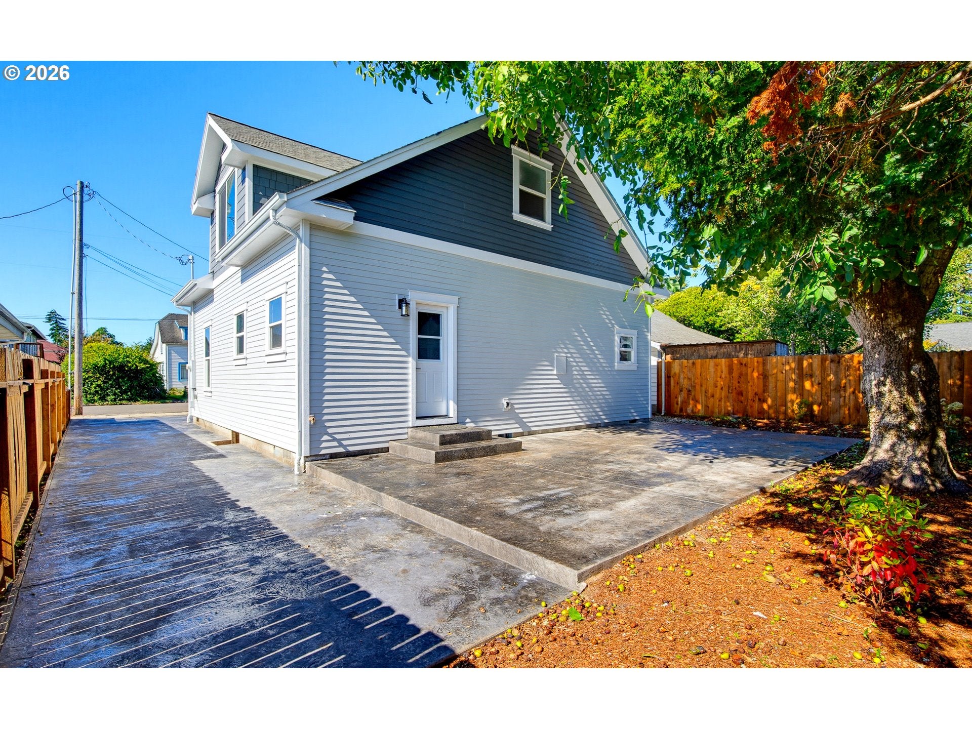 238 OAK ST
