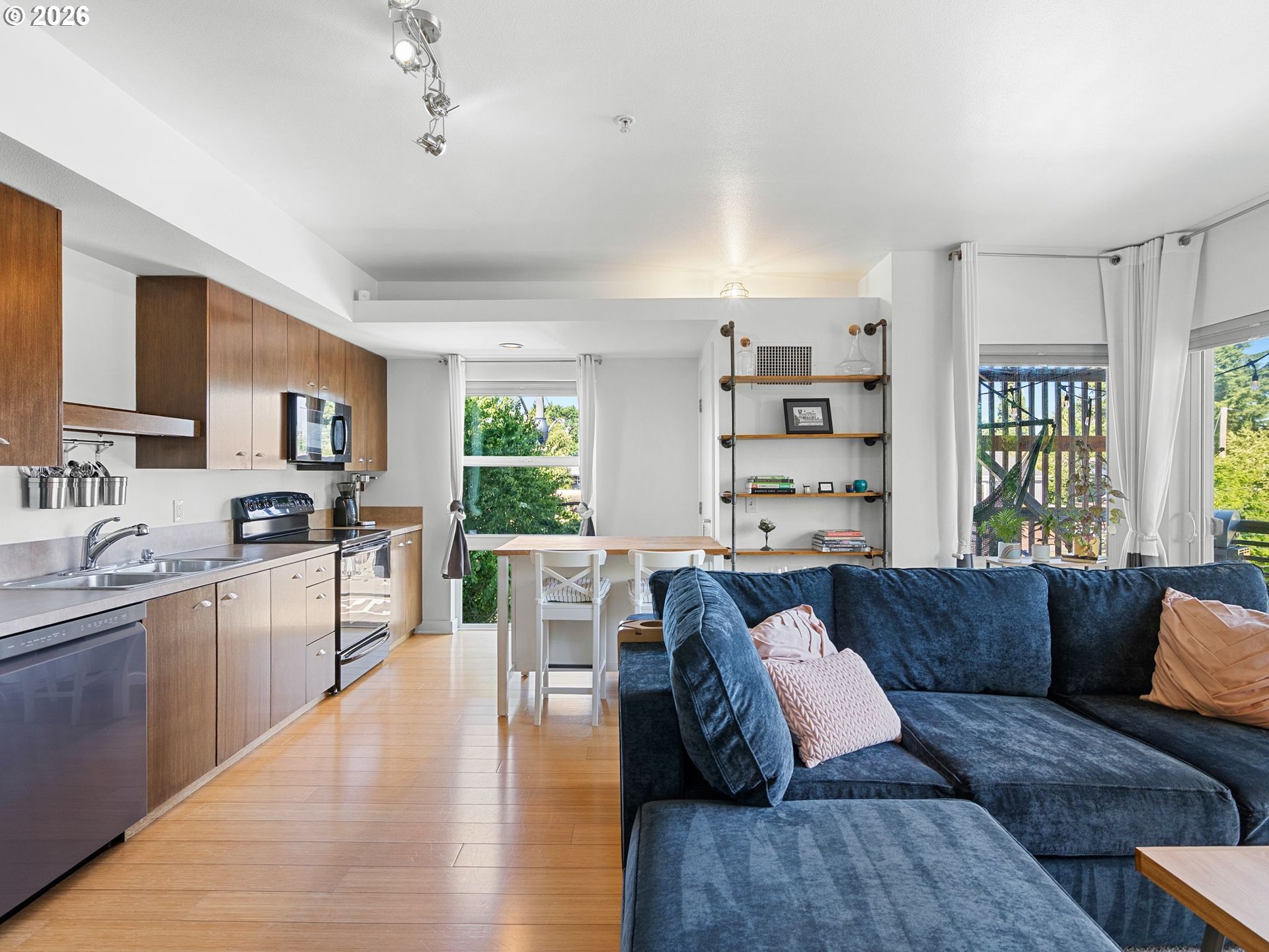 3970 N INTERSTATE AVE 301