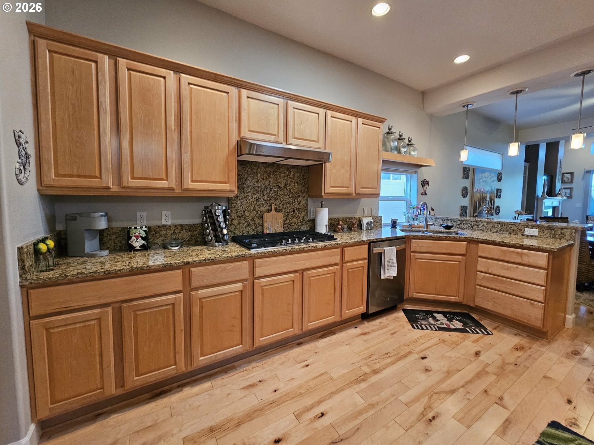 70 MAGNOLIA DR