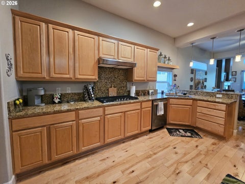 Tiny photo for 70 Magnolia Dr, Creswell, OR 97426 (MLS # 288140427)