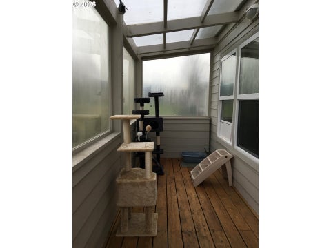 Tiny photo for 70 Magnolia Dr, Creswell, OR 97426 (MLS # 288140427)