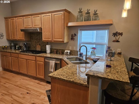 Tiny photo for 70 Magnolia Dr, Creswell, OR 97426 (MLS # 288140427)