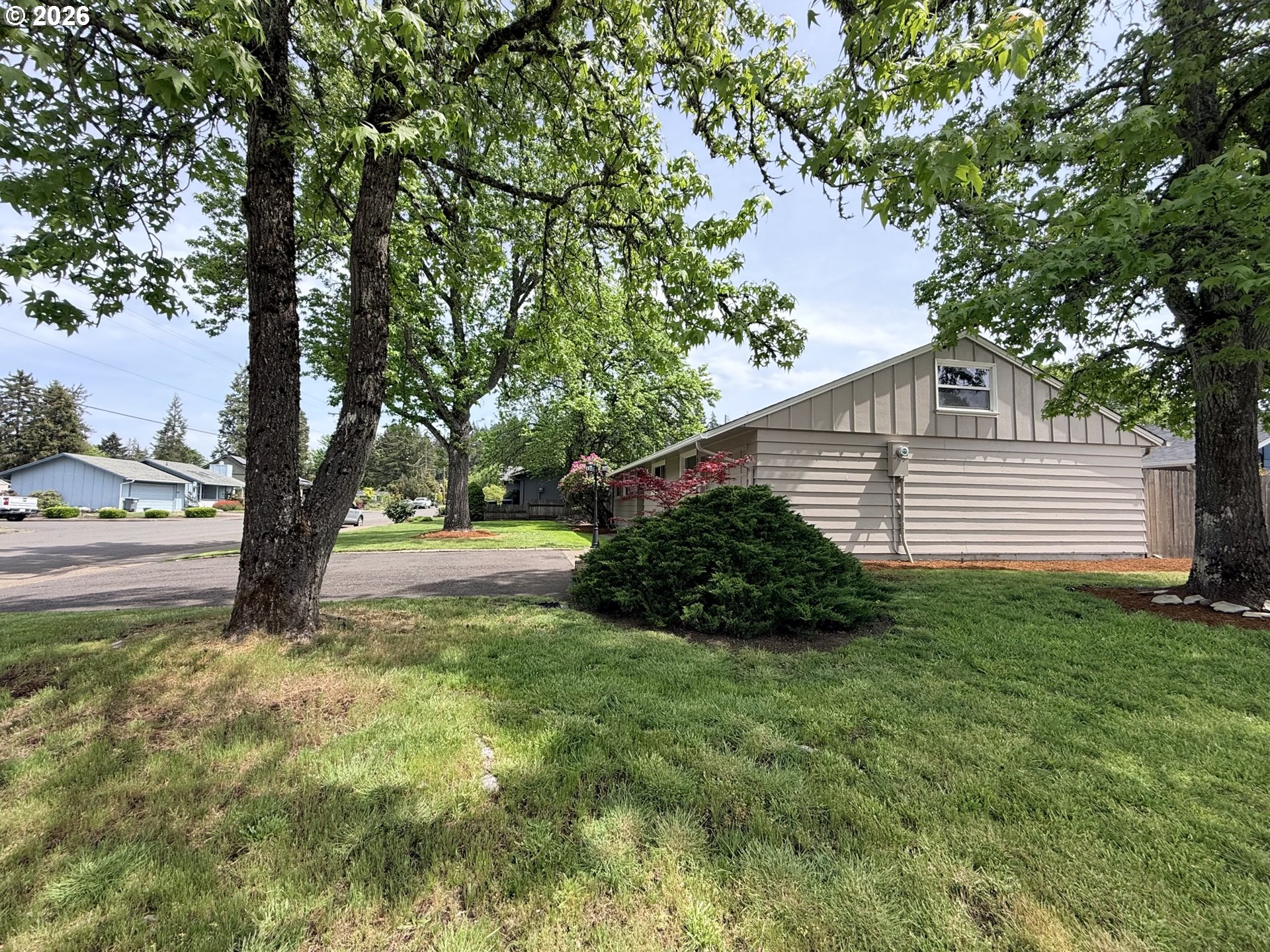 1154 CLINTON DR