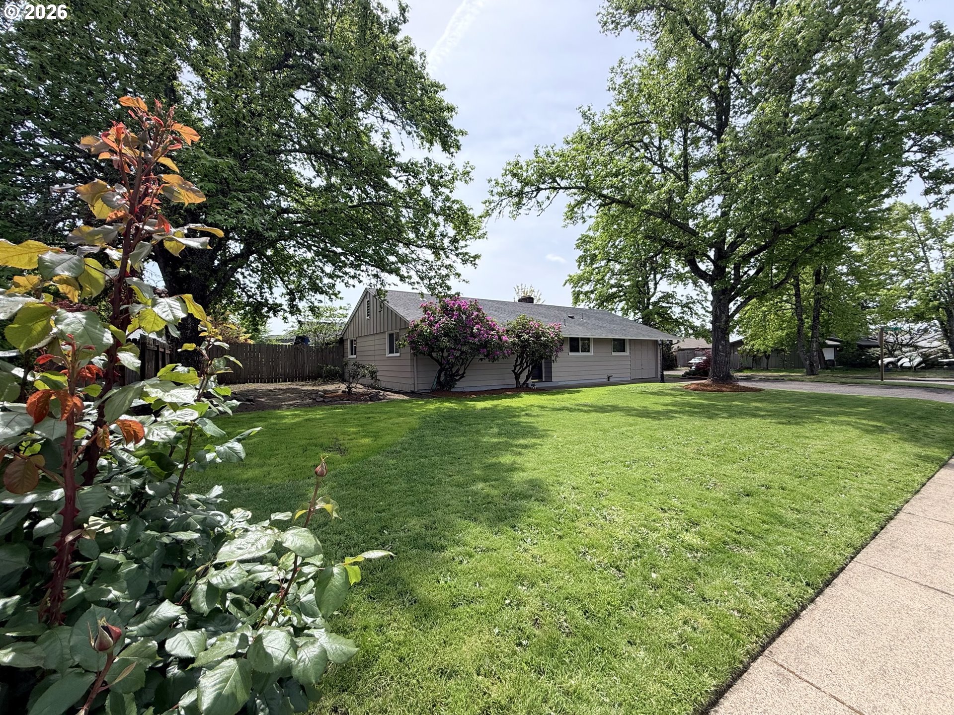 1154 CLINTON DR