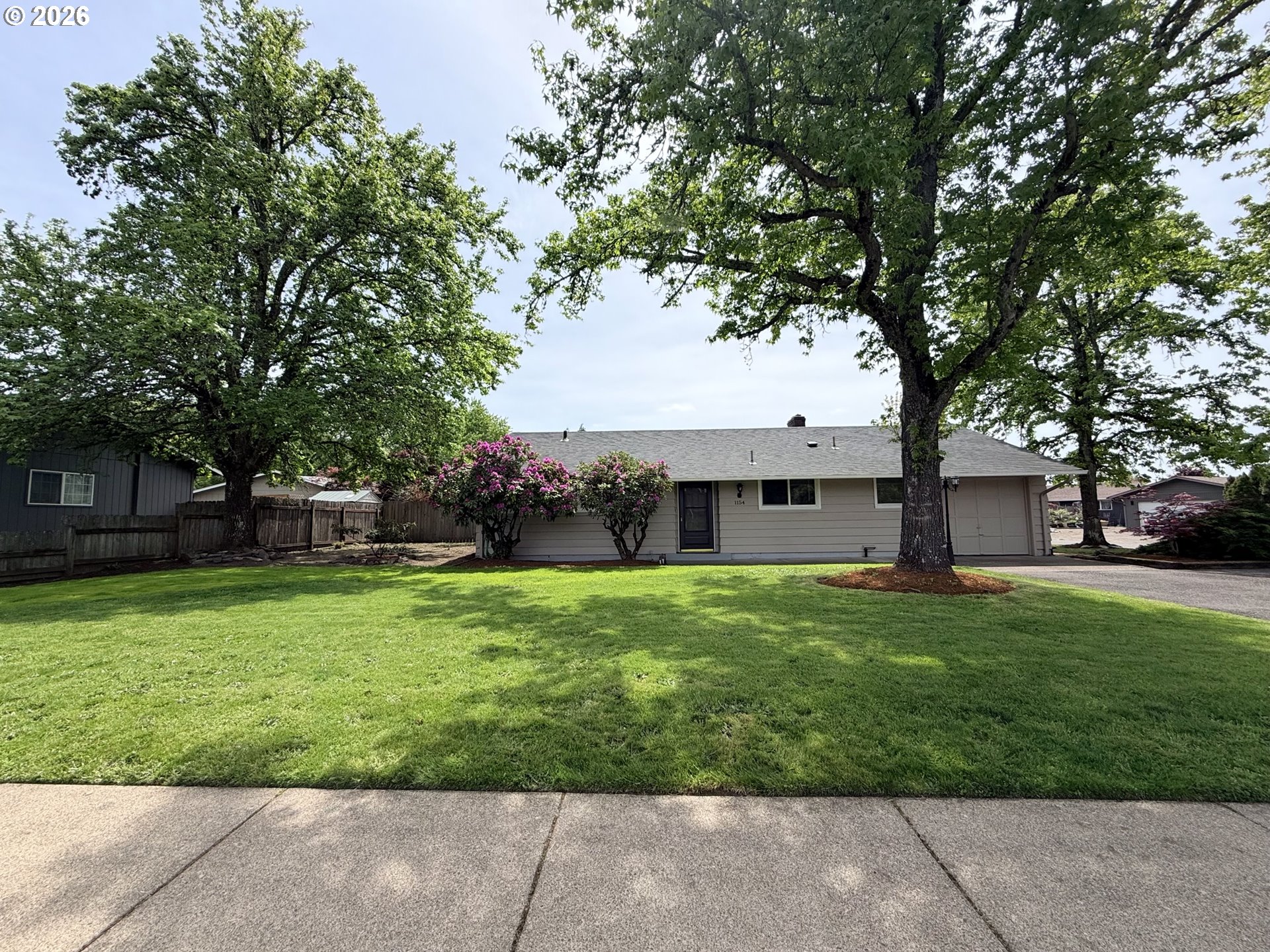 1154 CLINTON DR