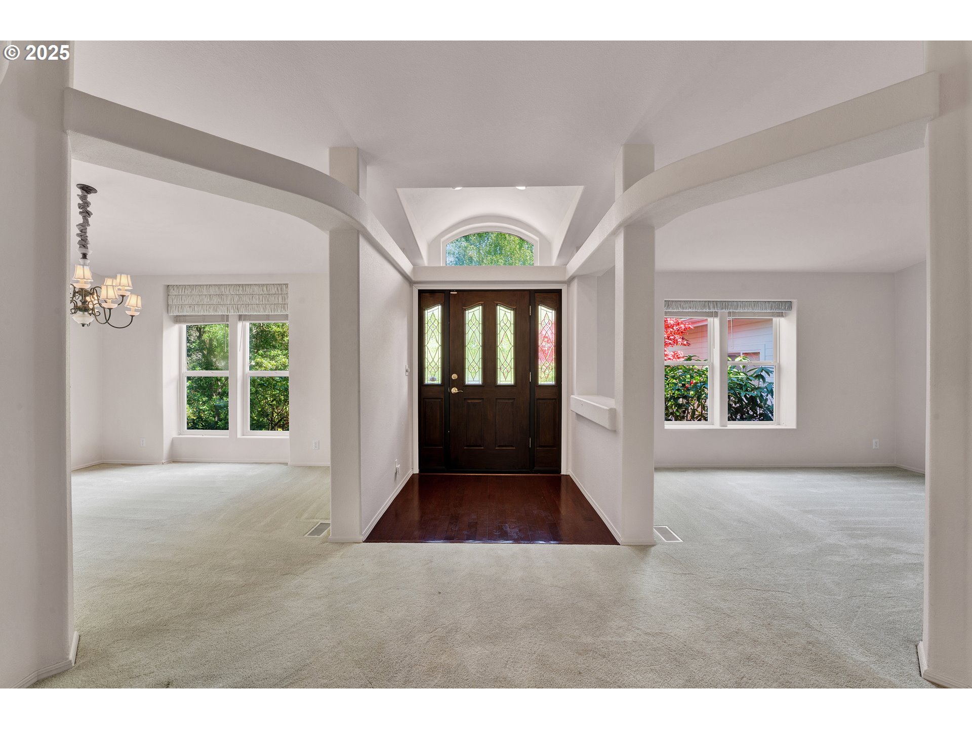 901 LILLIE CIRCLE DR
