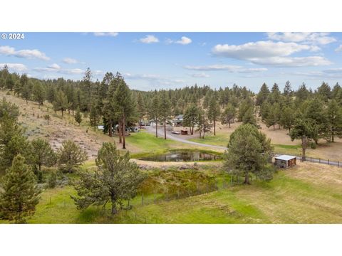 A home in Prineville