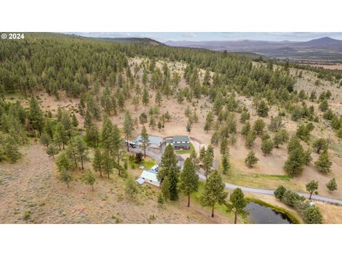 A home in Prineville