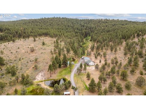 A home in Prineville