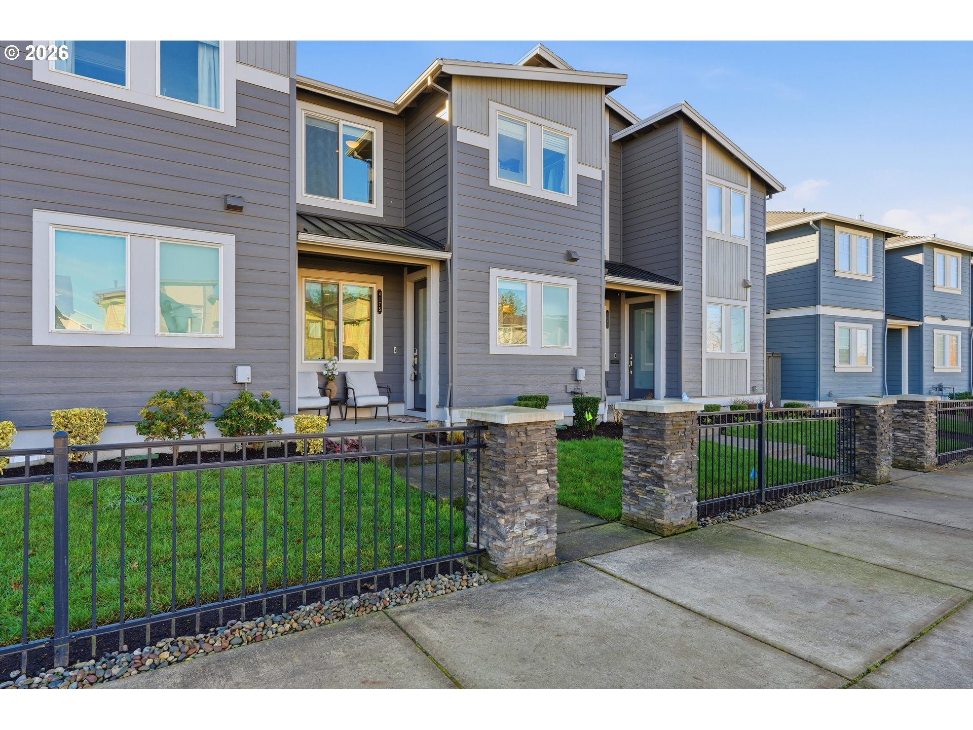 4175 SE CENTURY BLVD