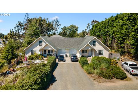 1123 S MORRISON ST Coos Bay OR 97420