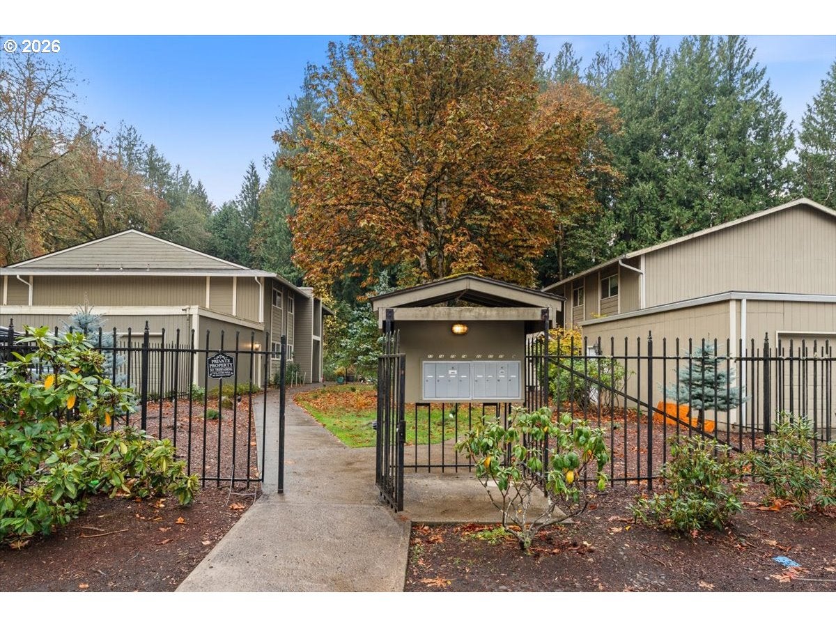 6610 SW TERRI CT 10