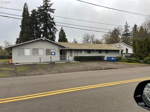 32 MARION LN Eugene OR 97404