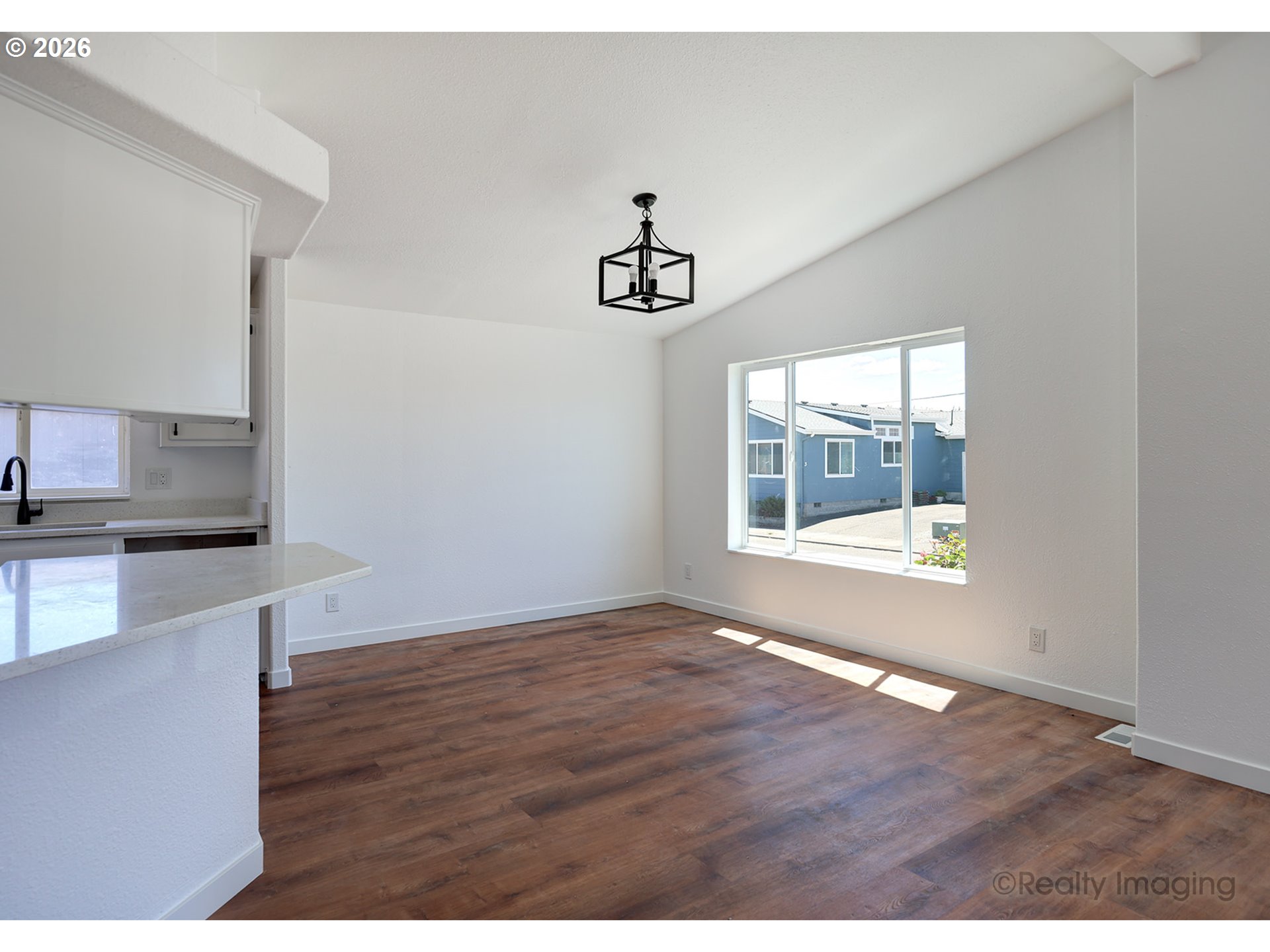 11105 MAIN ST 14