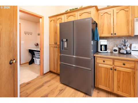 Tiny photo for 74 Sandalwood Loop, Creswell, OR 97426 (MLS # 788030835)