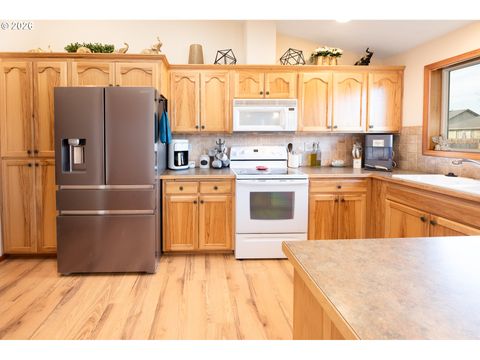 Tiny photo for 74 Sandalwood Loop, Creswell, OR 97426 (MLS # 788030835)