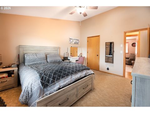 Tiny photo for 74 Sandalwood Loop, Creswell, OR 97426 (MLS # 788030835)