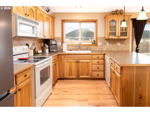 Tiny photo for 74 Sandalwood Loop, Creswell, OR 97426 (MLS # 788030835)