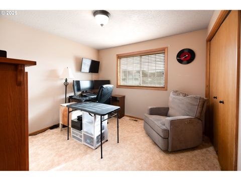 Tiny photo for 74 Sandalwood Loop, Creswell, OR 97426 (MLS # 788030835)
