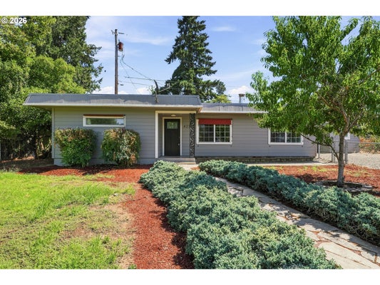 425 W ELM ST, ROSEBURG, OR 97471 - Image 57726a2b8ba577257abdd27310ae2fd3/3926767309
