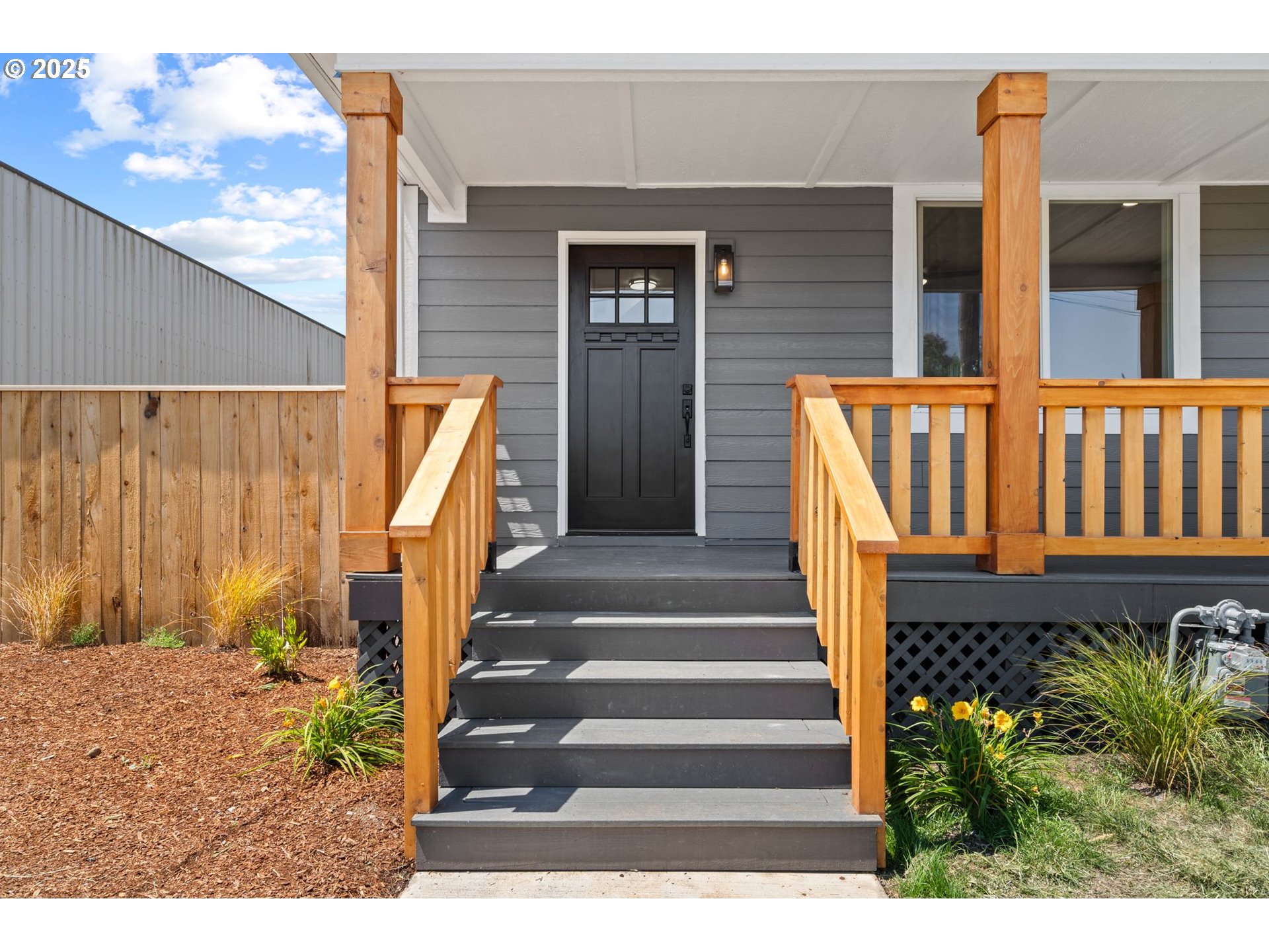 15 NE 80TH AVE