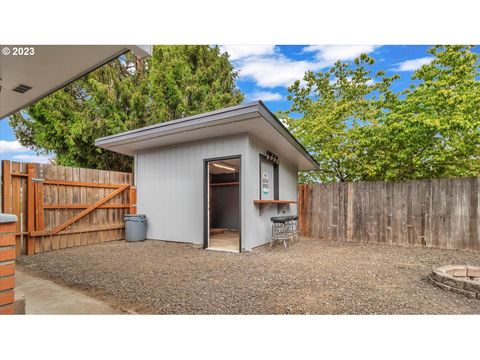 A home in McMinnville