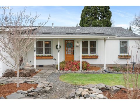 2267 WILLONA DR Eugene OR 97408