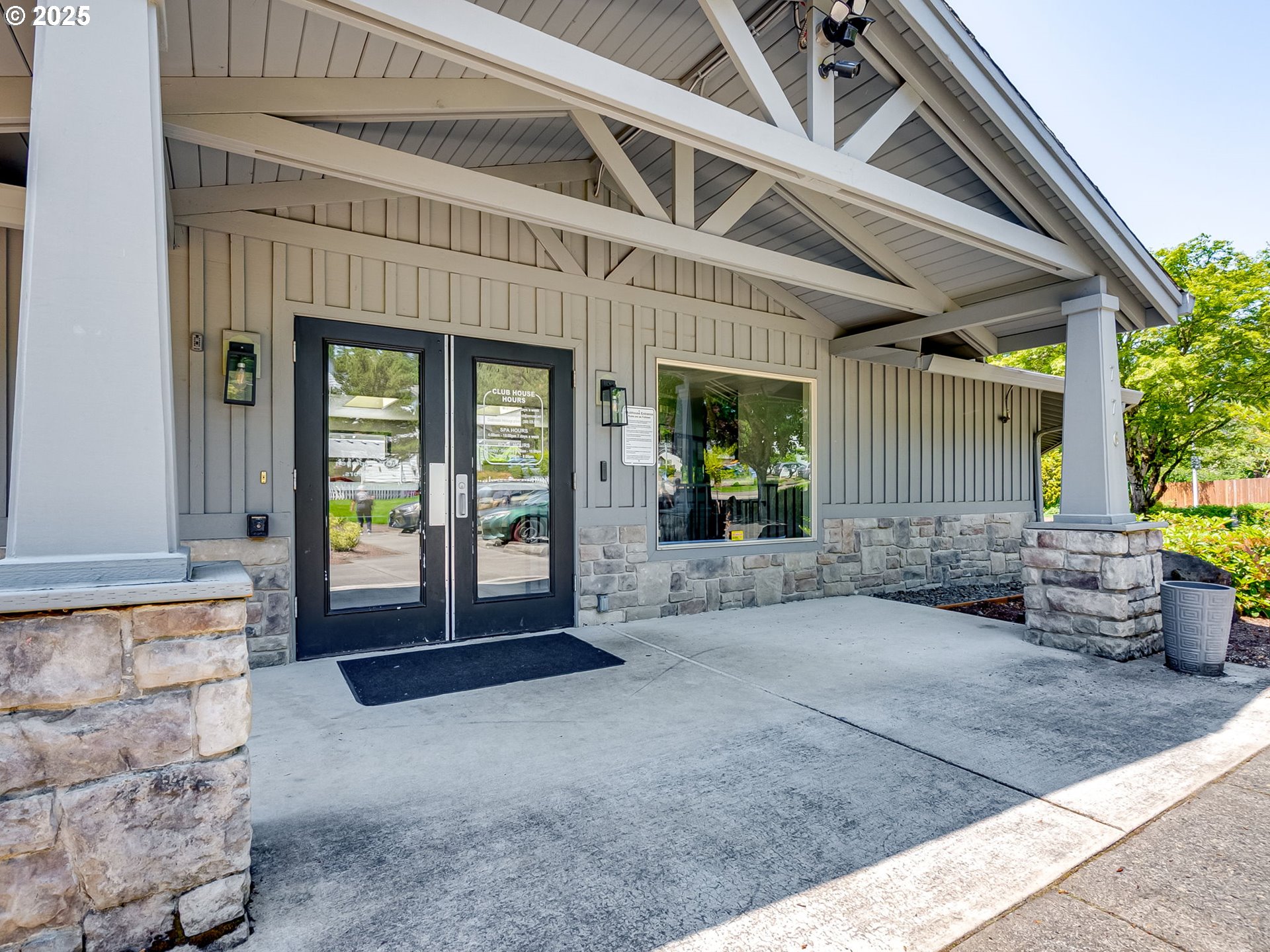 Washougal, Washington 98671, United States, 3 Bedrooms Bedrooms, ,3 BathroomsBathrooms,Residential,Pending,147107