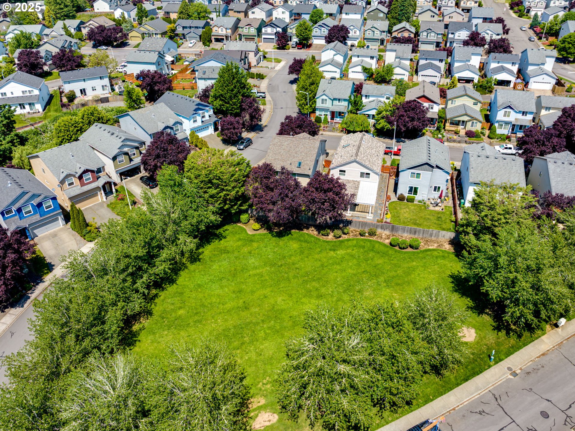 Washougal, Washington 98671, United States, 3 Bedrooms Bedrooms, ,3 BathroomsBathrooms,Residential,Pending,147107