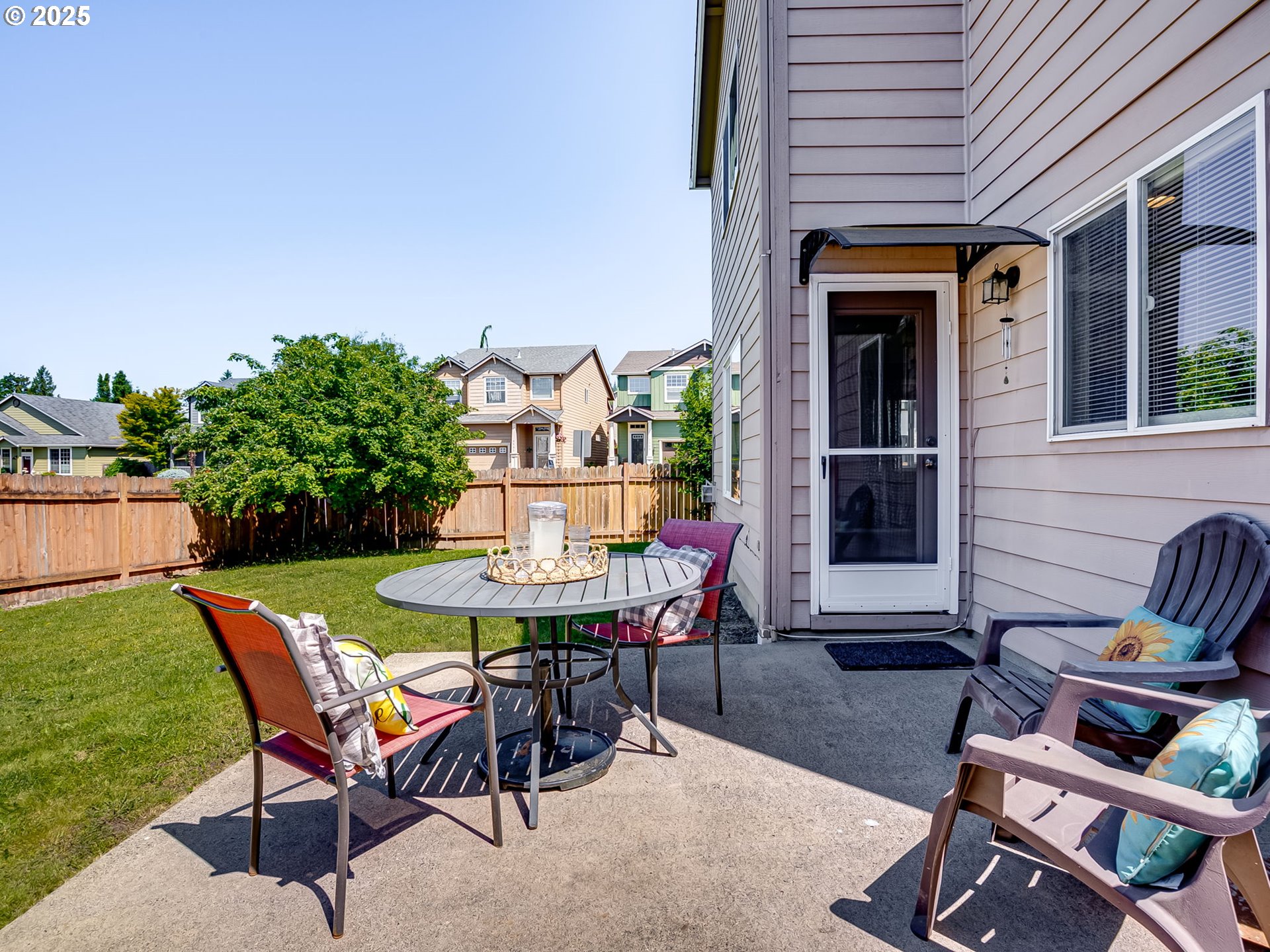 Washougal, Washington 98671, United States, 3 Bedrooms Bedrooms, ,3 BathroomsBathrooms,Residential,Pending,147107