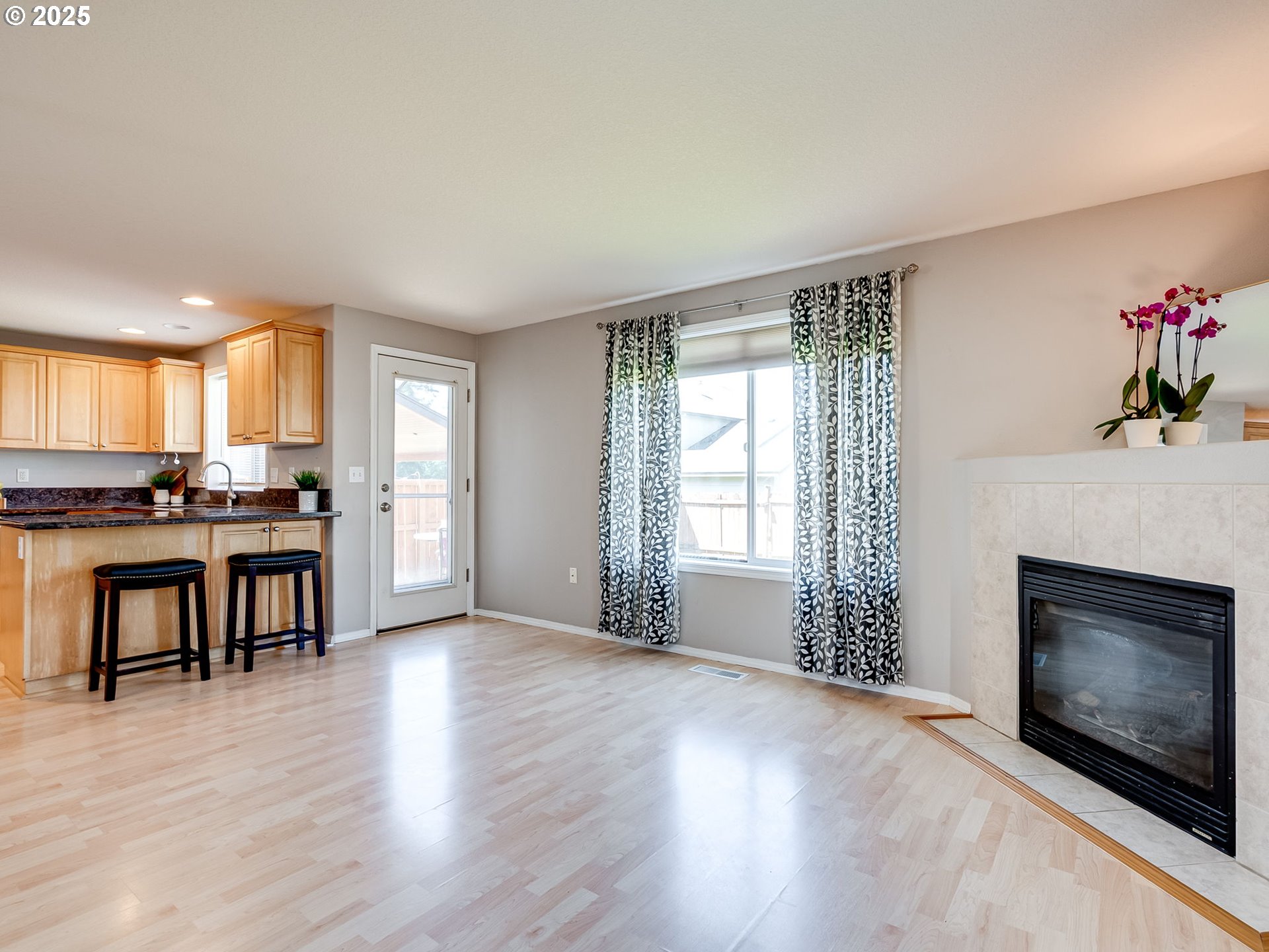 Washougal, Washington 98671, United States, 3 Bedrooms Bedrooms, ,3 BathroomsBathrooms,Residential,Pending,147107