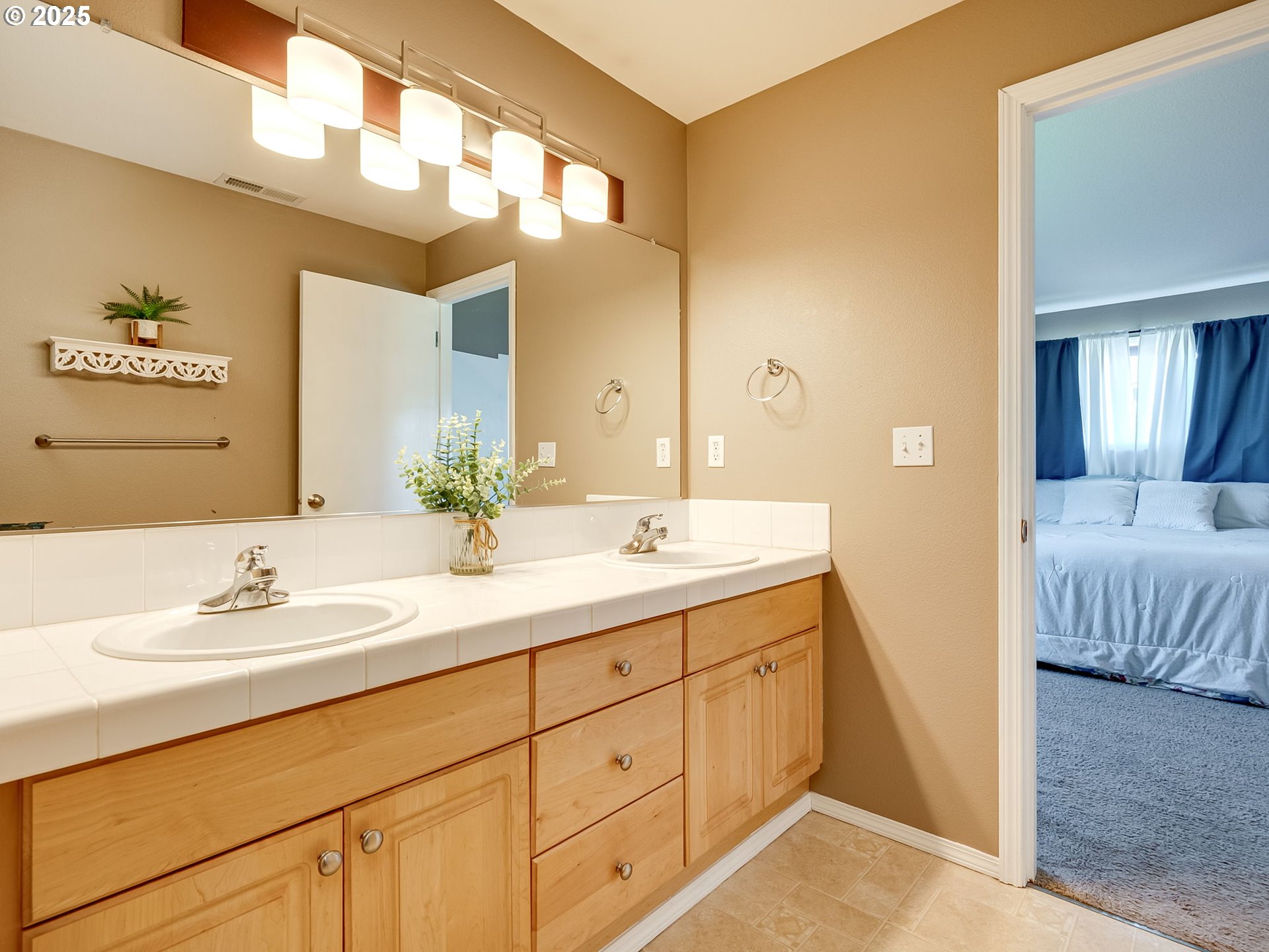 Washougal, Washington 98671, United States, 3 Bedrooms Bedrooms, ,3 BathroomsBathrooms,Residential,Pending,147107