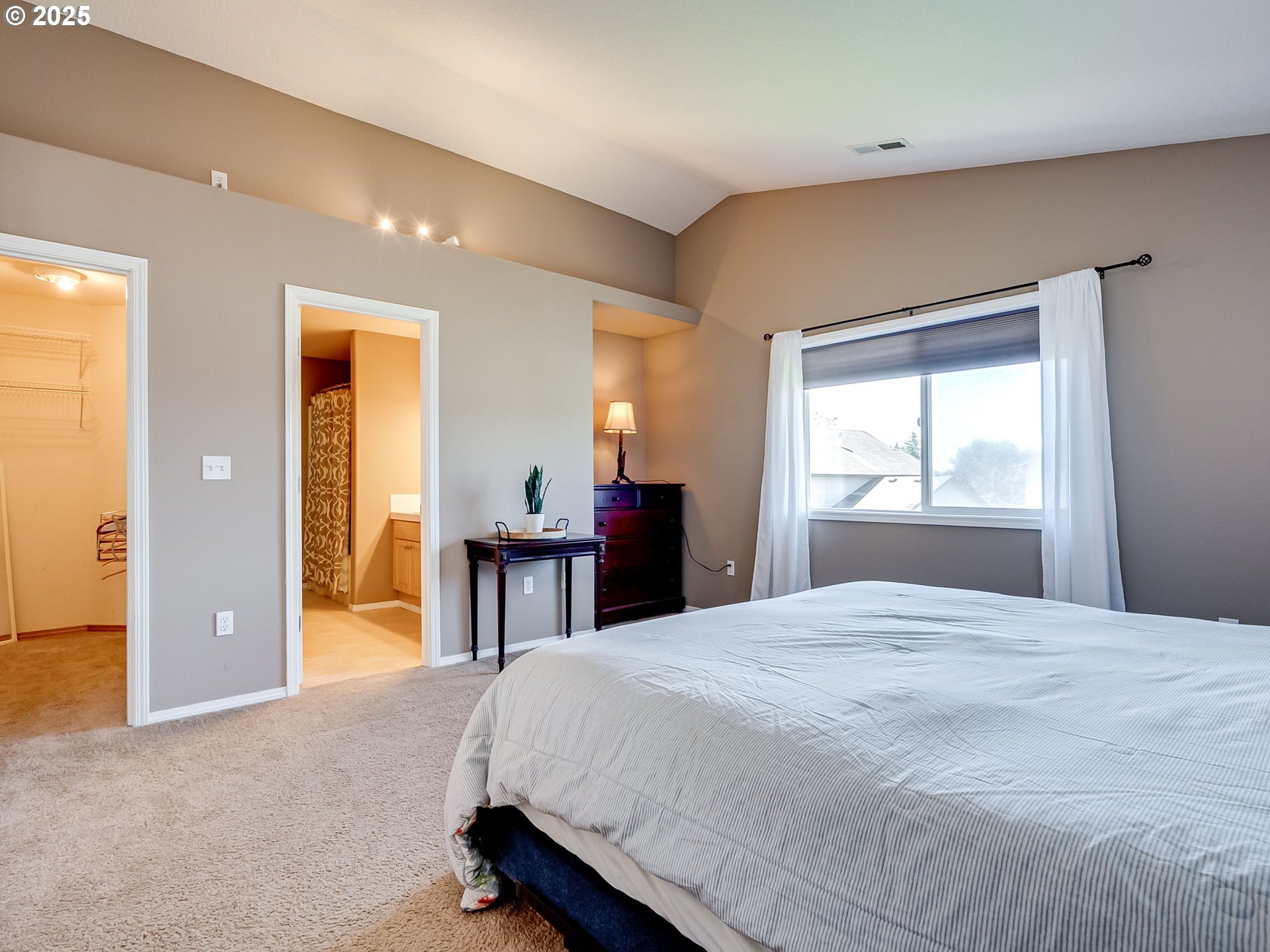 Washougal, Washington 98671, United States, 3 Bedrooms Bedrooms, ,3 BathroomsBathrooms,Residential,Pending,147107