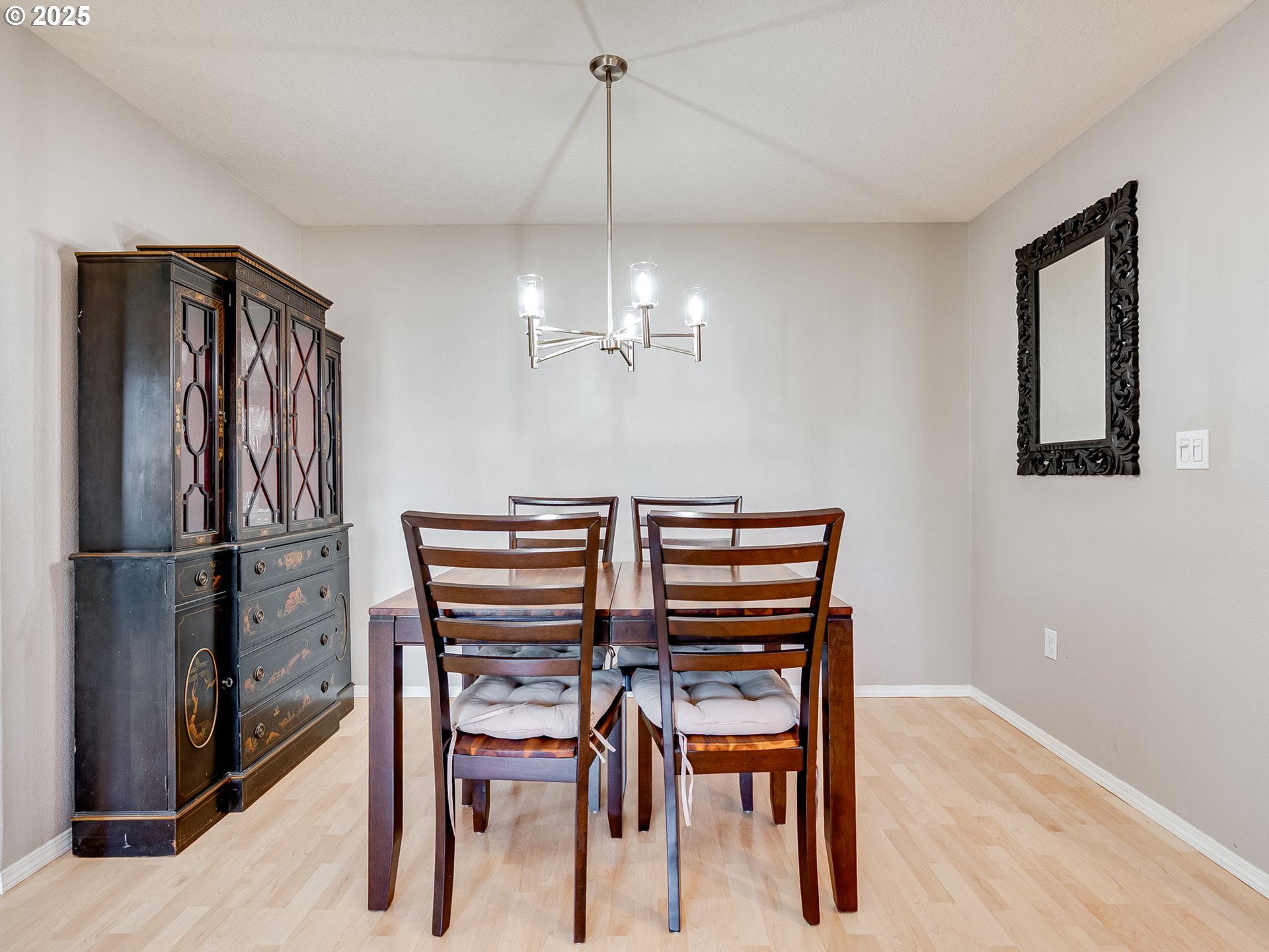 Washougal, Washington 98671, United States, 3 Bedrooms Bedrooms, ,3 BathroomsBathrooms,Residential,Pending,147107