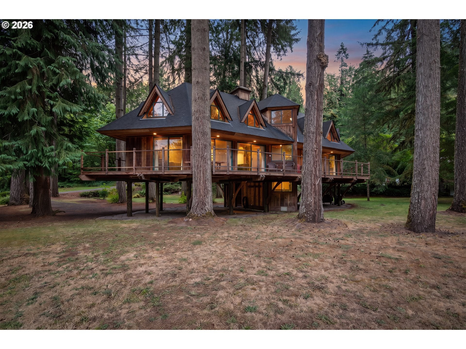 211 LAVERNE DR
