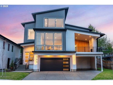 565 W U ST Washougal WA 98671