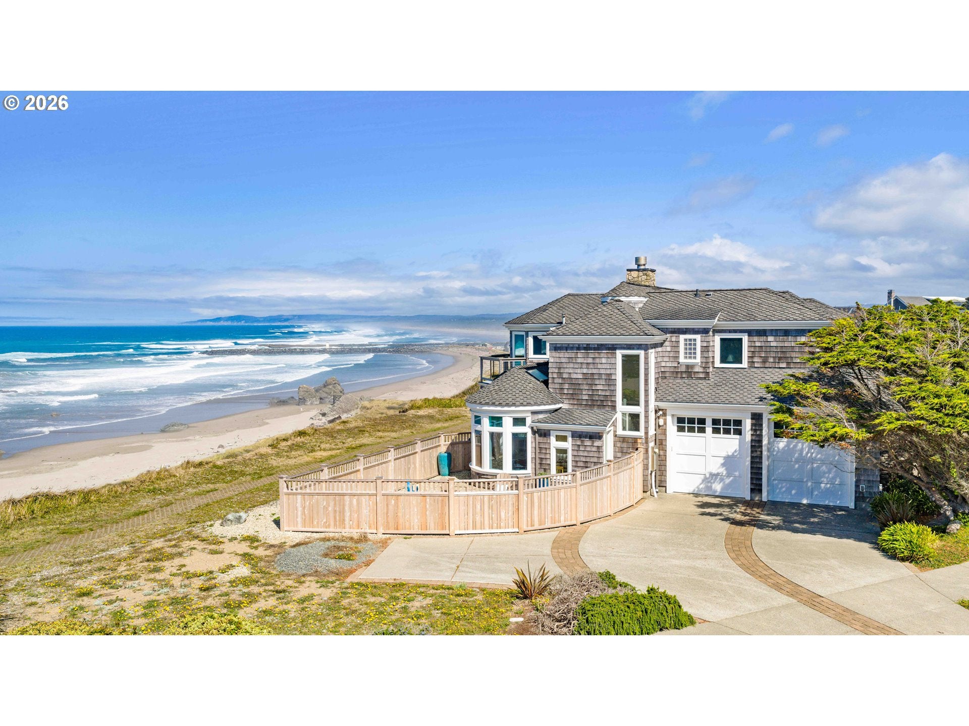 750 BEACH LOOP DR