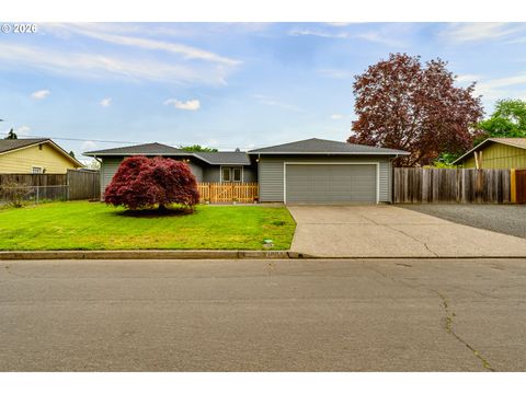 1085 STILLMAN AVE Eugene OR 97404