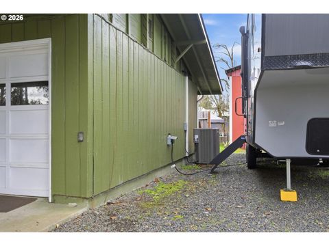 Tiny photo for 83840 Brown Rd, Dexter, OR 97431 (MLS # 668606946)