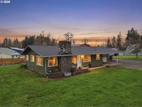 Photo of 83840 Brown Rd, Dexter, OR 97431 (MLS # 668606946)
