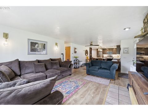 Tiny photo for 83840 Brown Rd, Dexter, OR 97431 (MLS # 668606946)