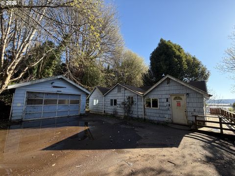 2435 N 10th ST Coos Bay OR 97420
