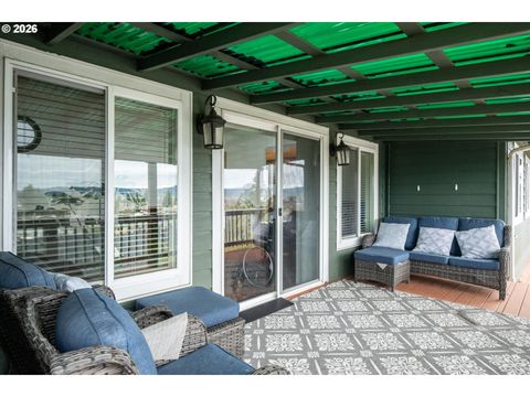 Tiny photo for 805 Queens Ave, Creswell, OR 97426 (MLS # 412440360)